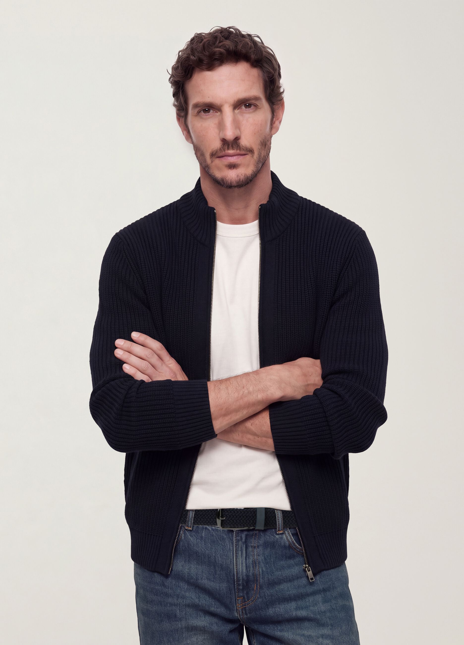 Navy rib-knit zip cardigan with collar, regular fit