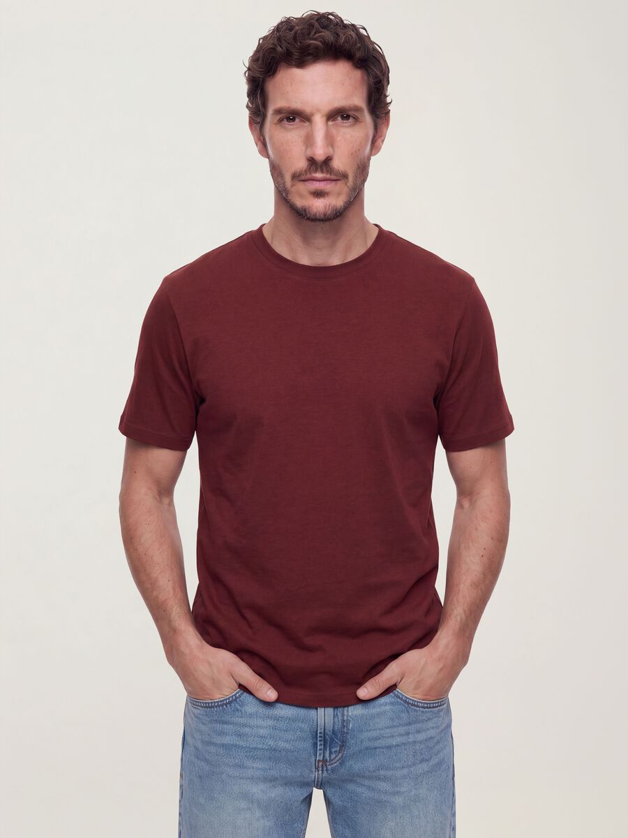 تي شيرت The Iconic Tee أحمر من قطن خالص بأكمام قصيرة وقصّة مريحة_0