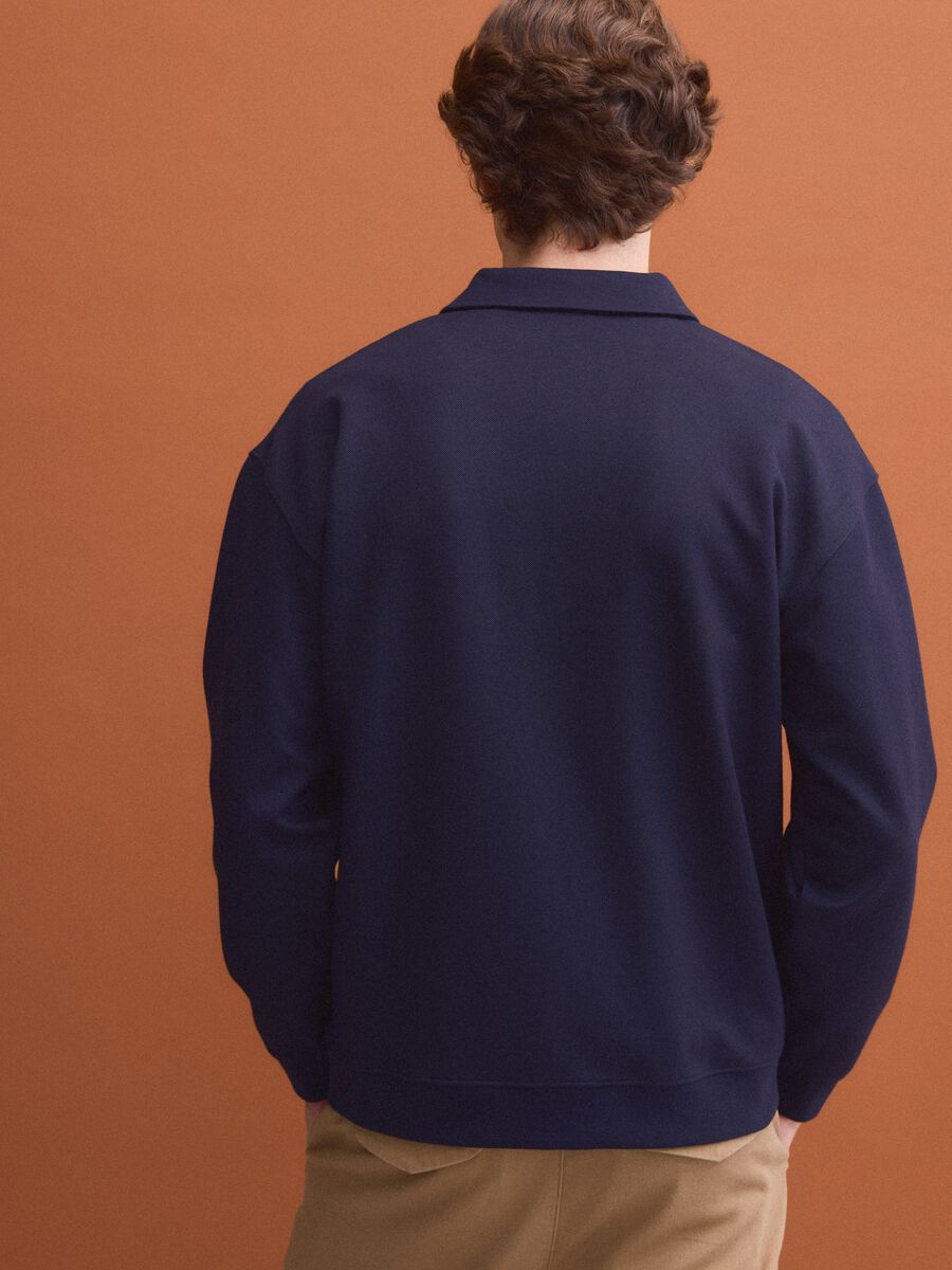 Navy stretch polo-collar sweatshirt with a relaxed fit_3