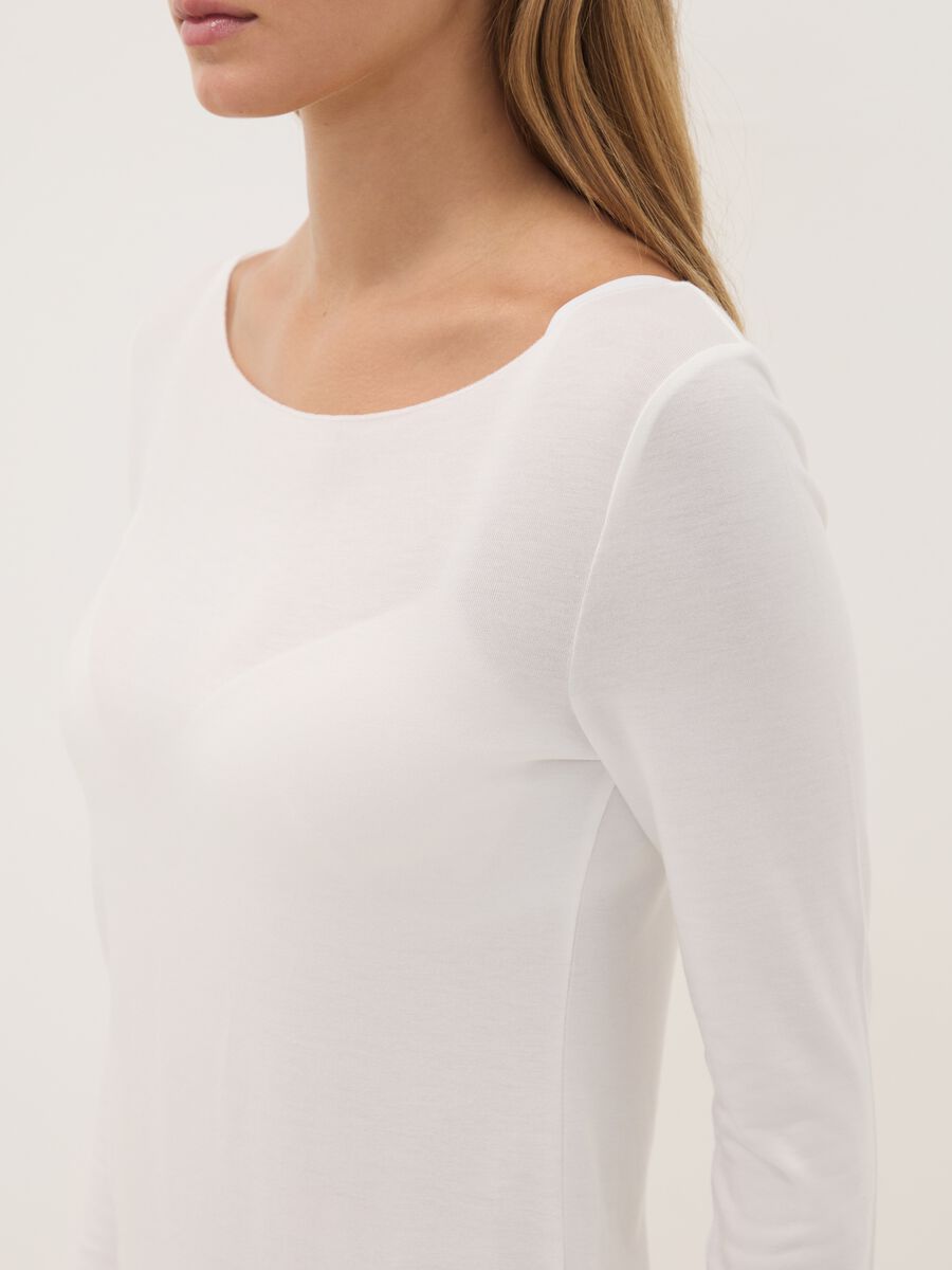 White stretch modal crew-neck T-shirt, regular fit_2
