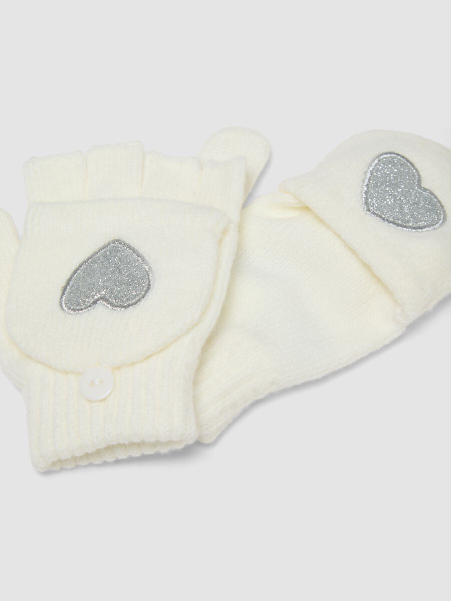 Cream White Stretch Fabric Gloves with Hearts_1