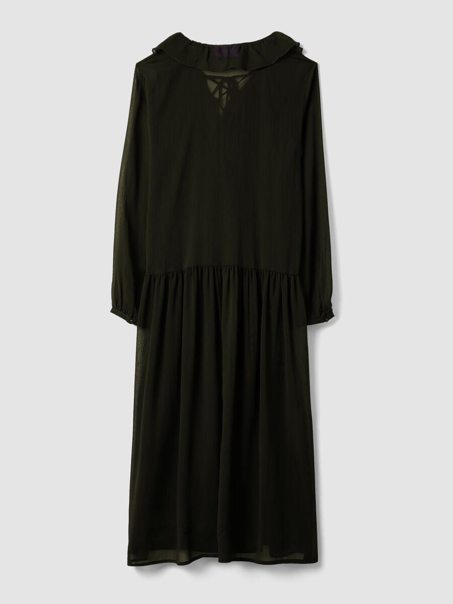 Black dress with deep V-neck and ruffles_2