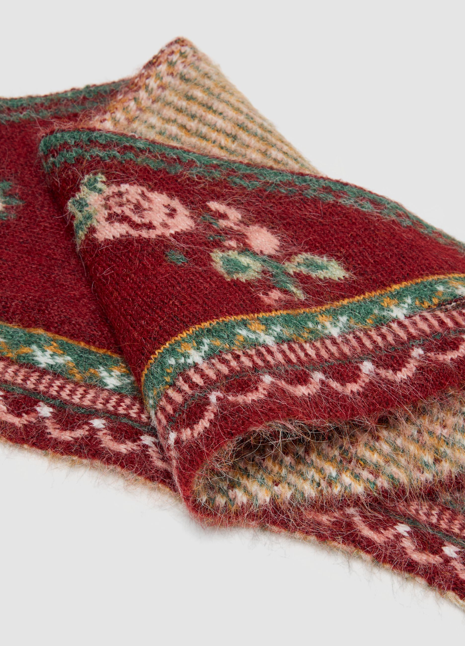 Red stretch-wool jacquard scarf