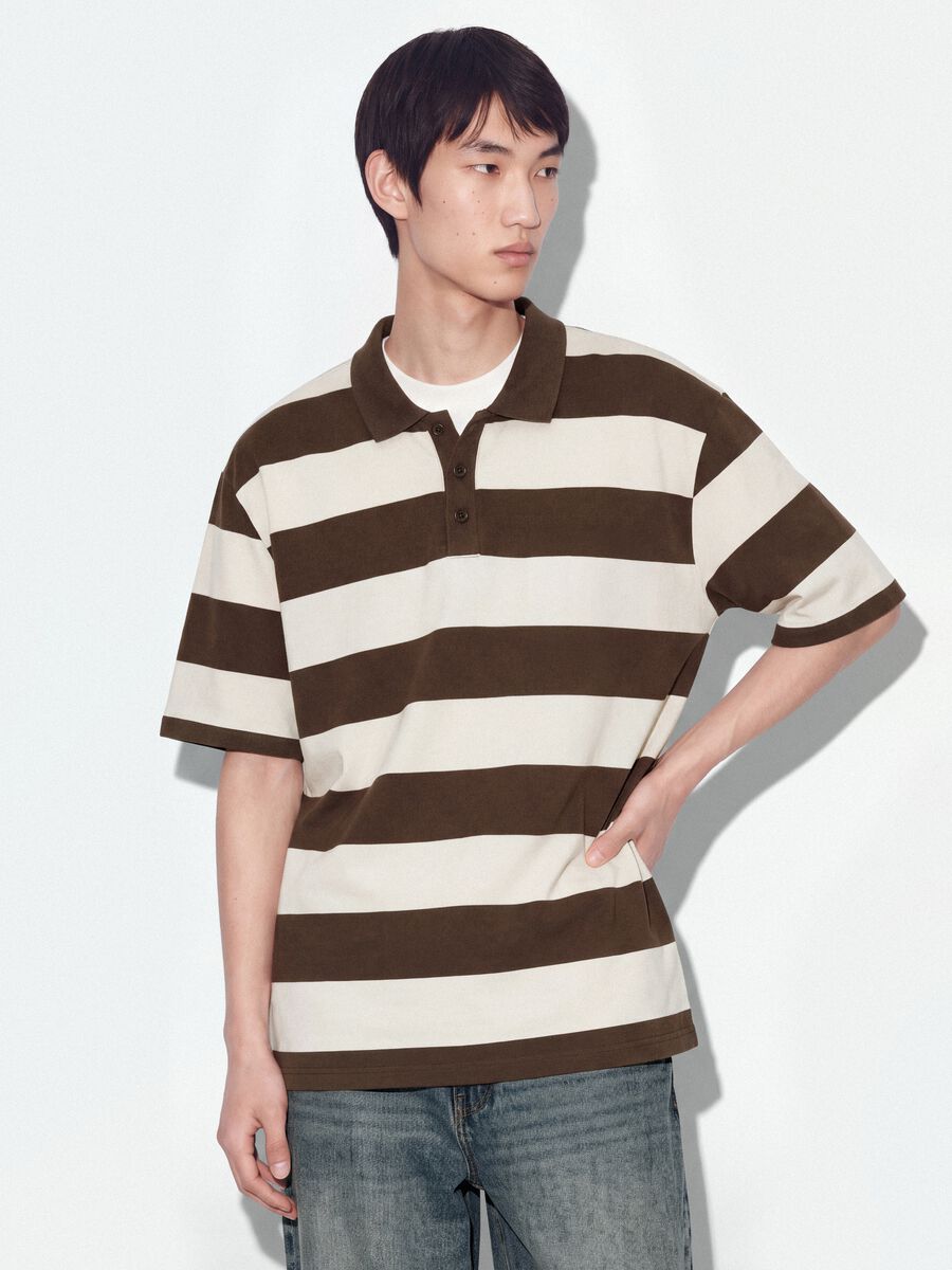 Polo marrone in puro cotone a righe regular fit_0
