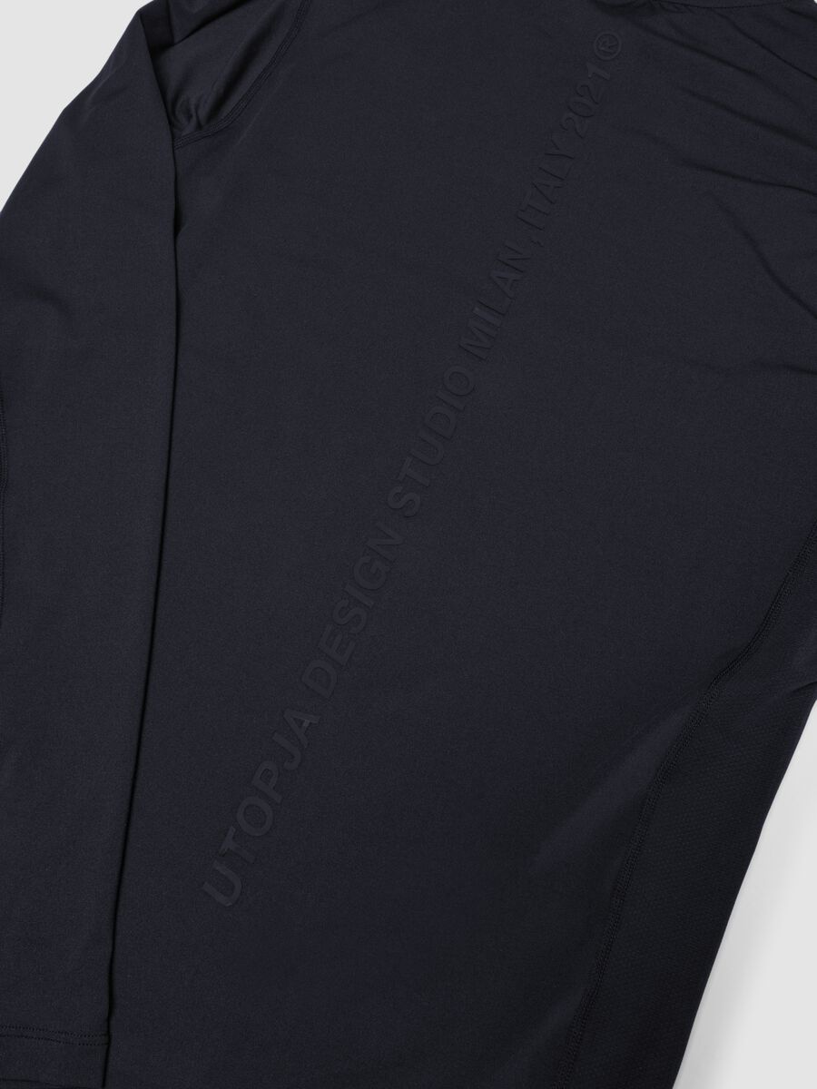 Black Technical Mock-Neck Longsleeve_7