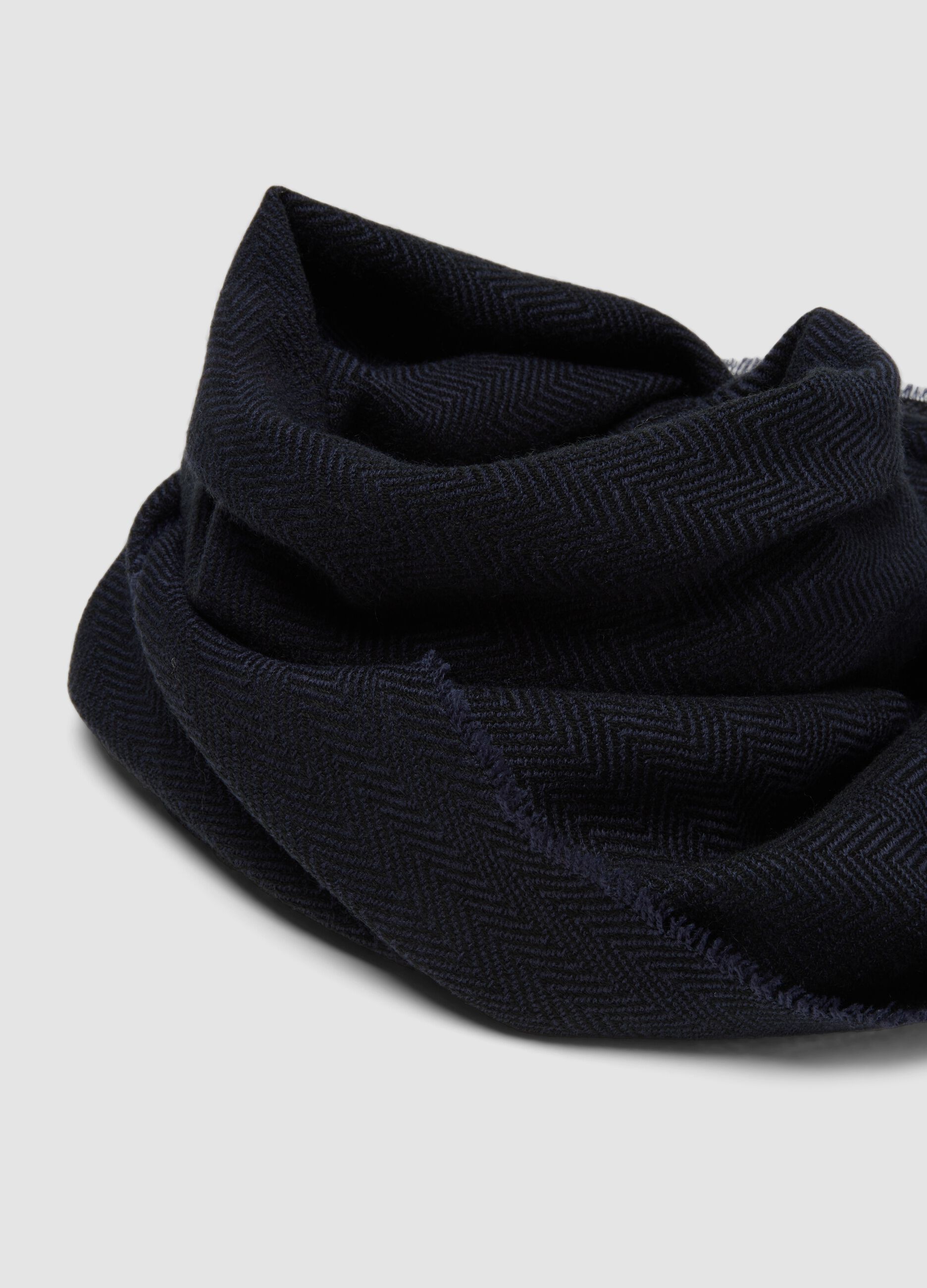 Blue herringbone scarf with fringes