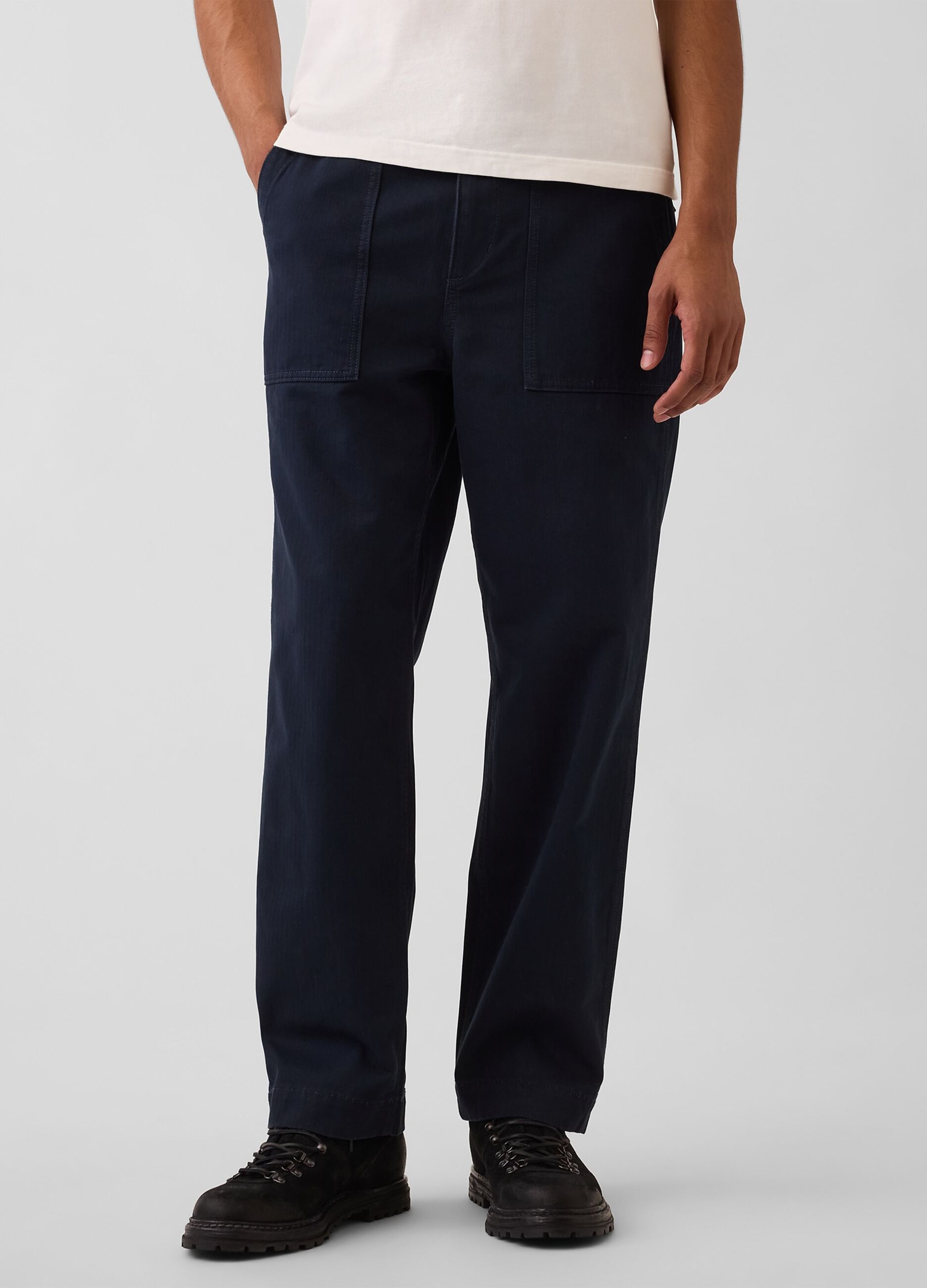 Pantaloni blu navy in puro cotone con tasche applicate