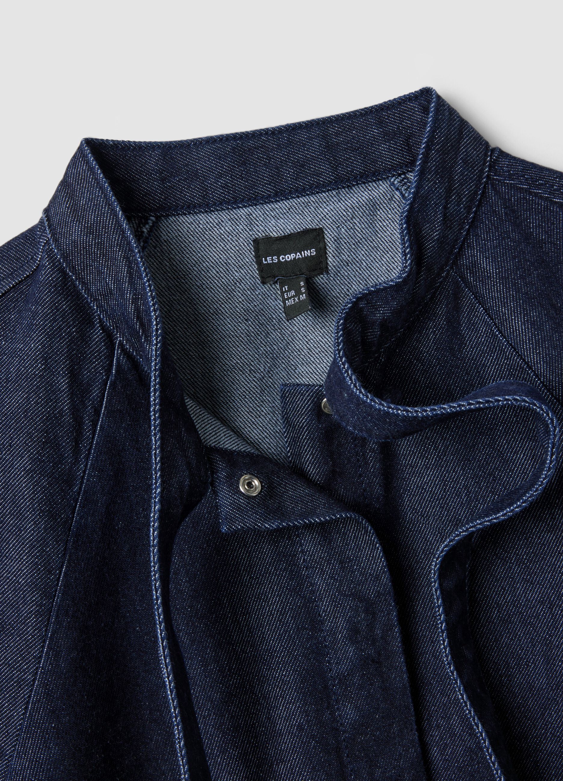 Regular-fit short-sleeved pure cotton denim shirt with tie detail