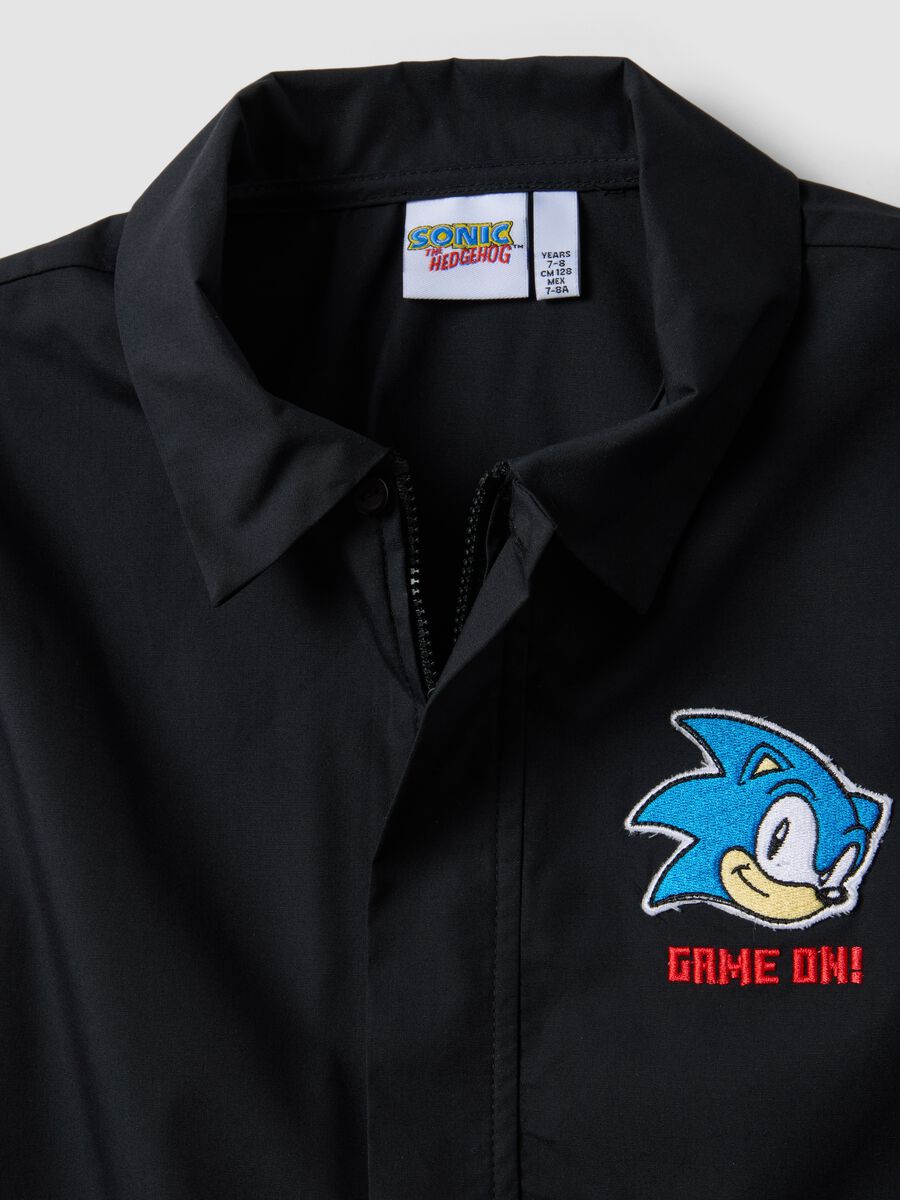 Black kids&rsquo; school smock with zip and Sonic embroidery_2