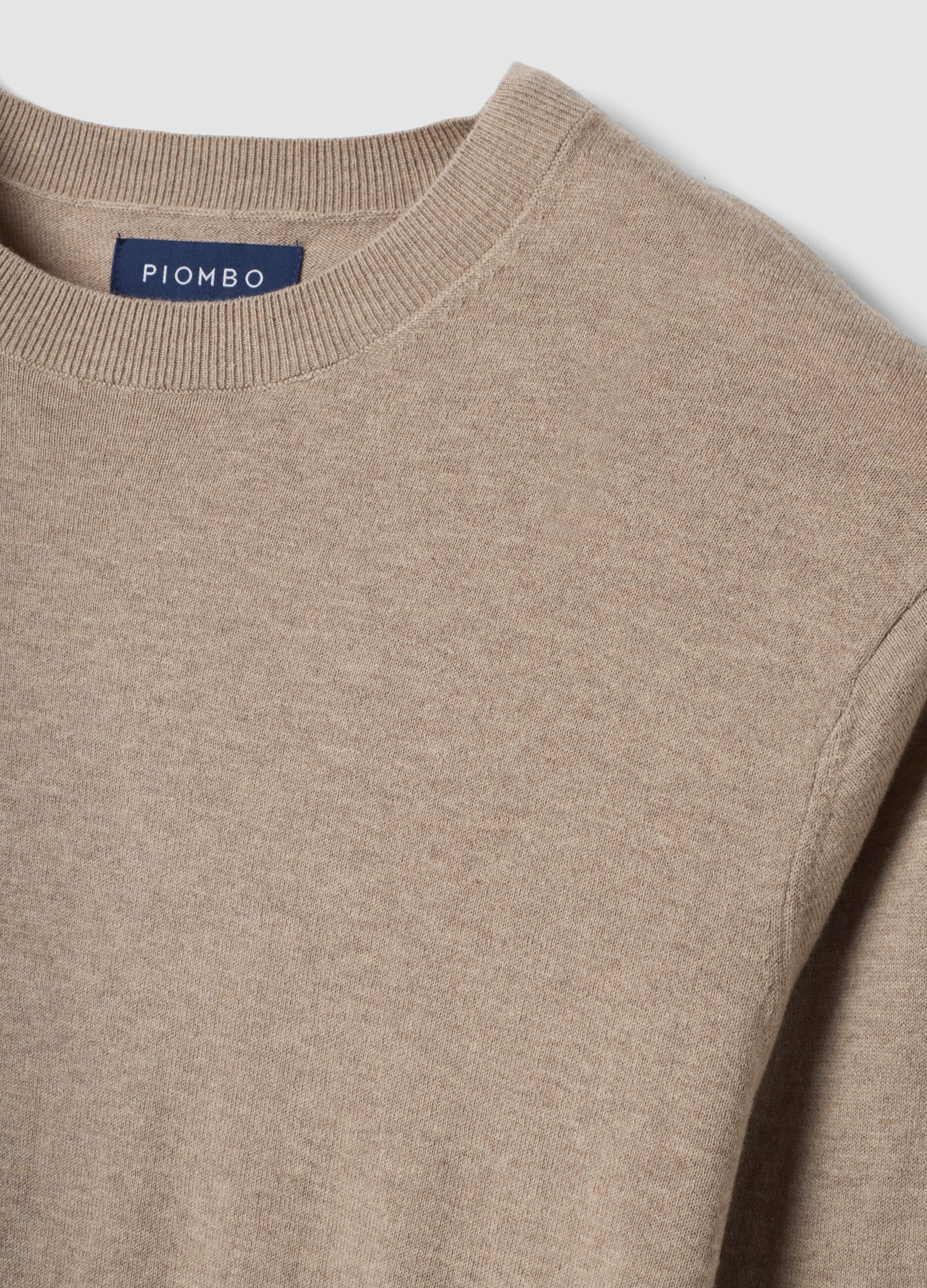 Beige crew-neck jumper in cotton and cashmere blend, regular fit