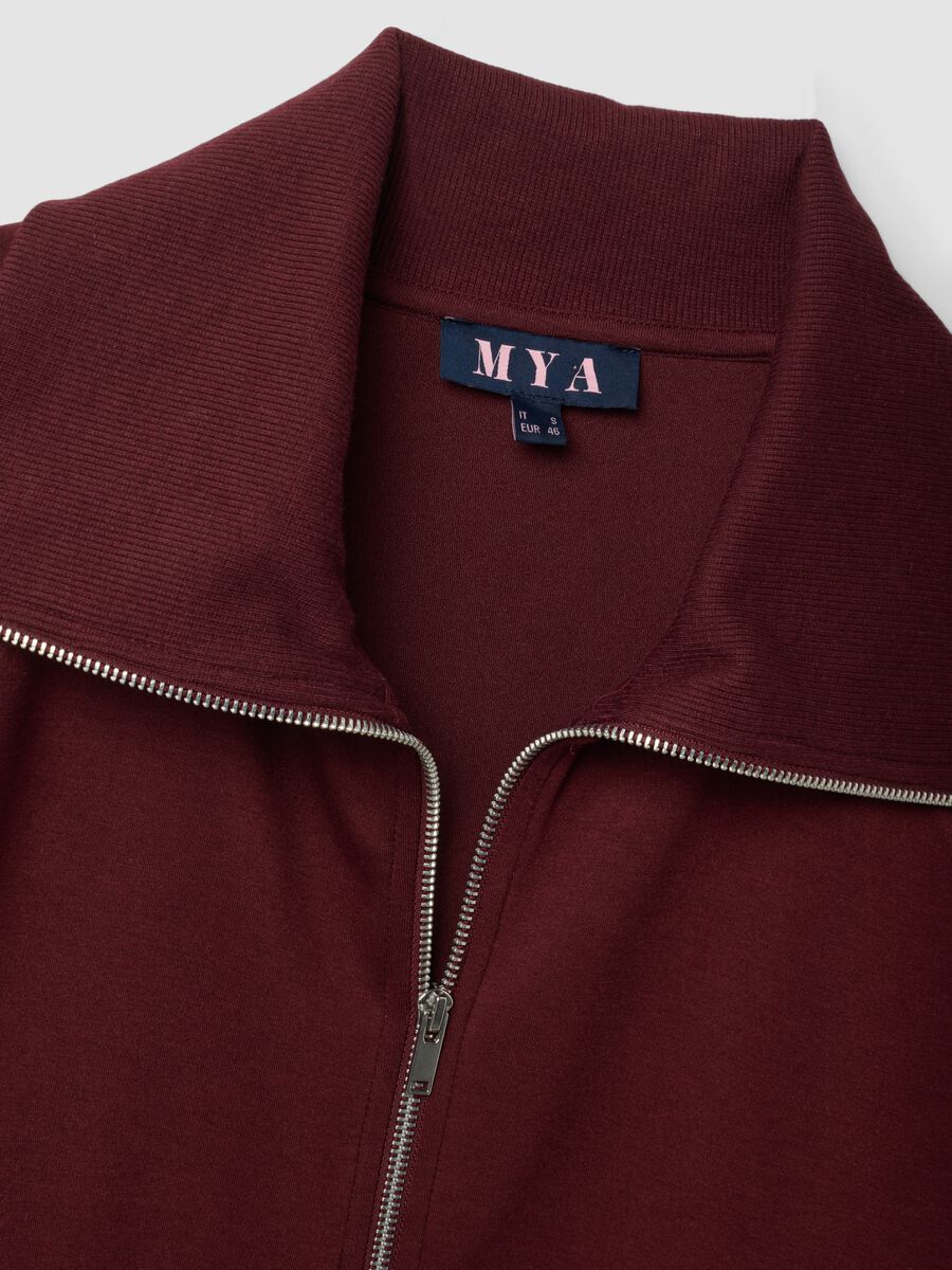 Red stretch-viscose sweatshirt with turtleneck, regular fit_2