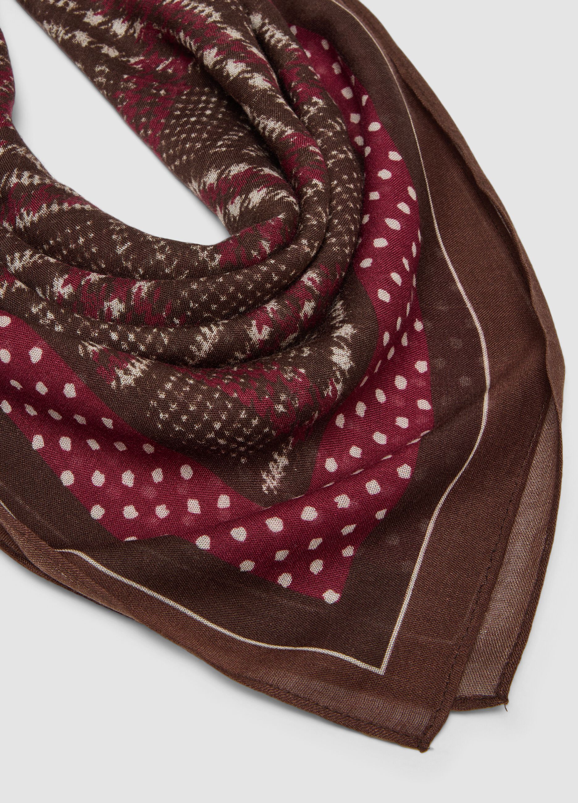 Foulard marrone in misto viscosa e lana a pois
