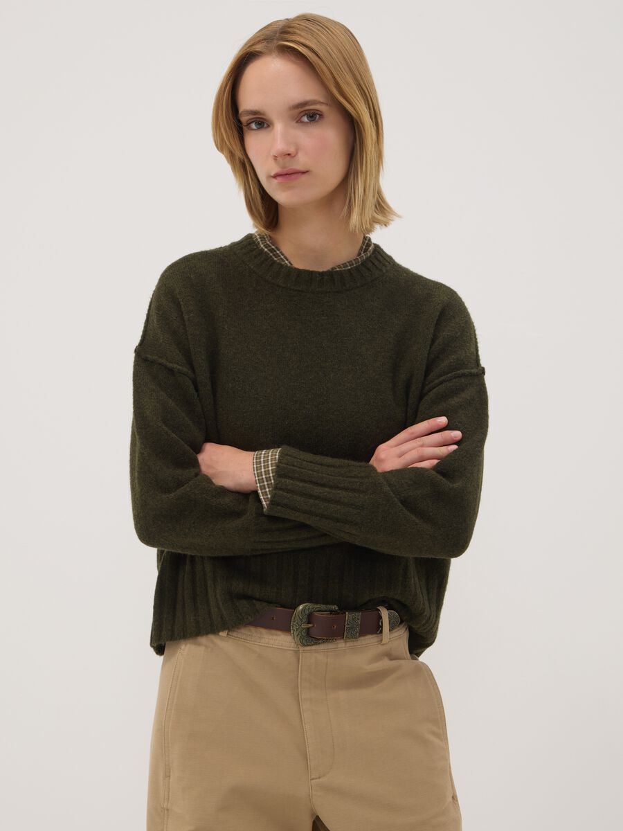 Green stretch crew-neck top_0