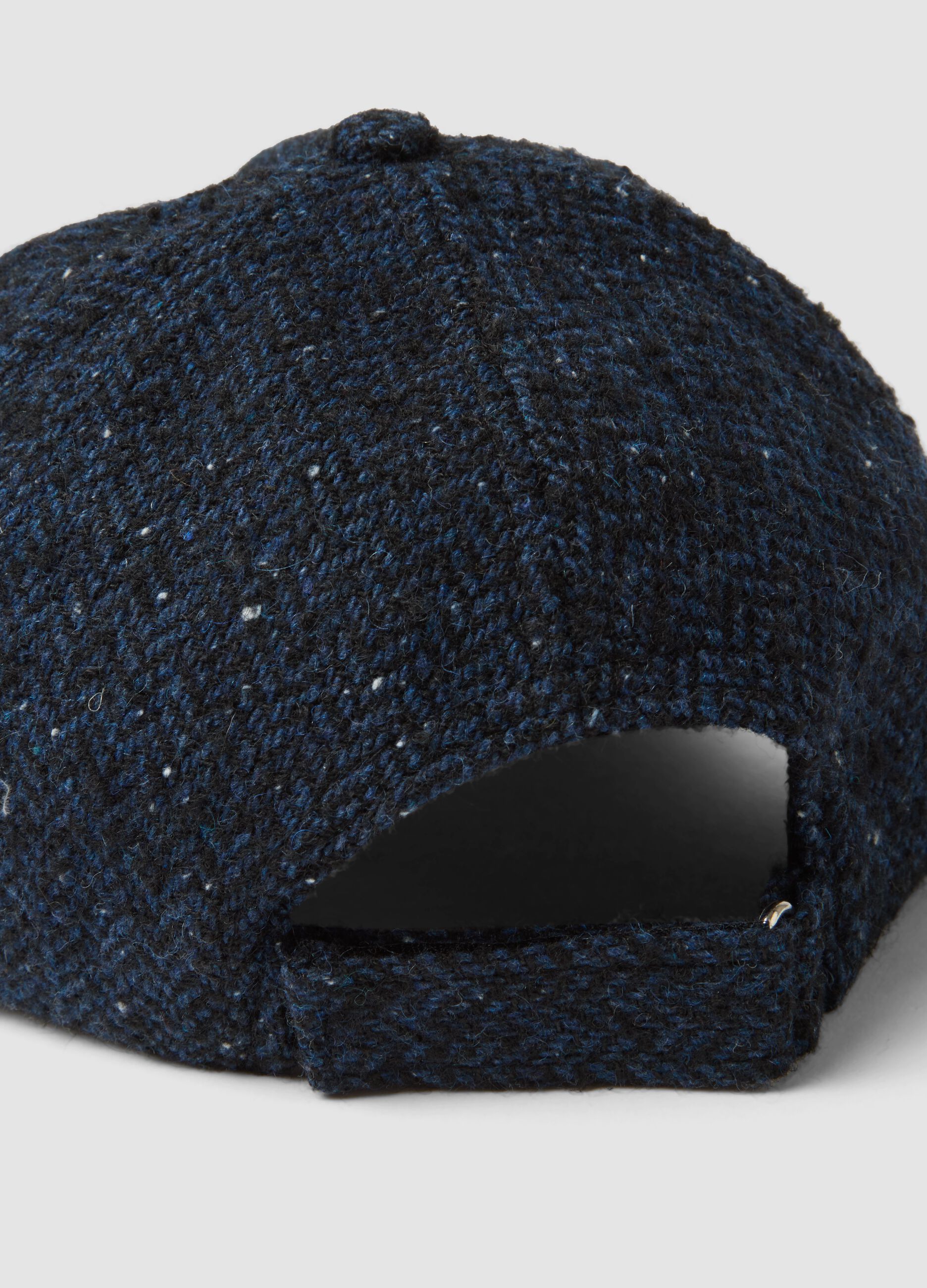 Blue baseball cap in wool and viscose blend