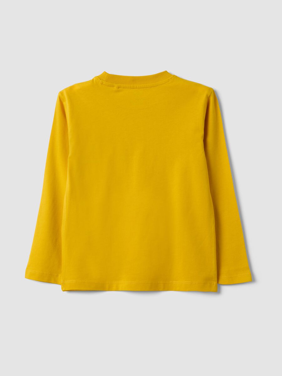 Yellow cotton and viscose blend T-shirt with college print for boys_1