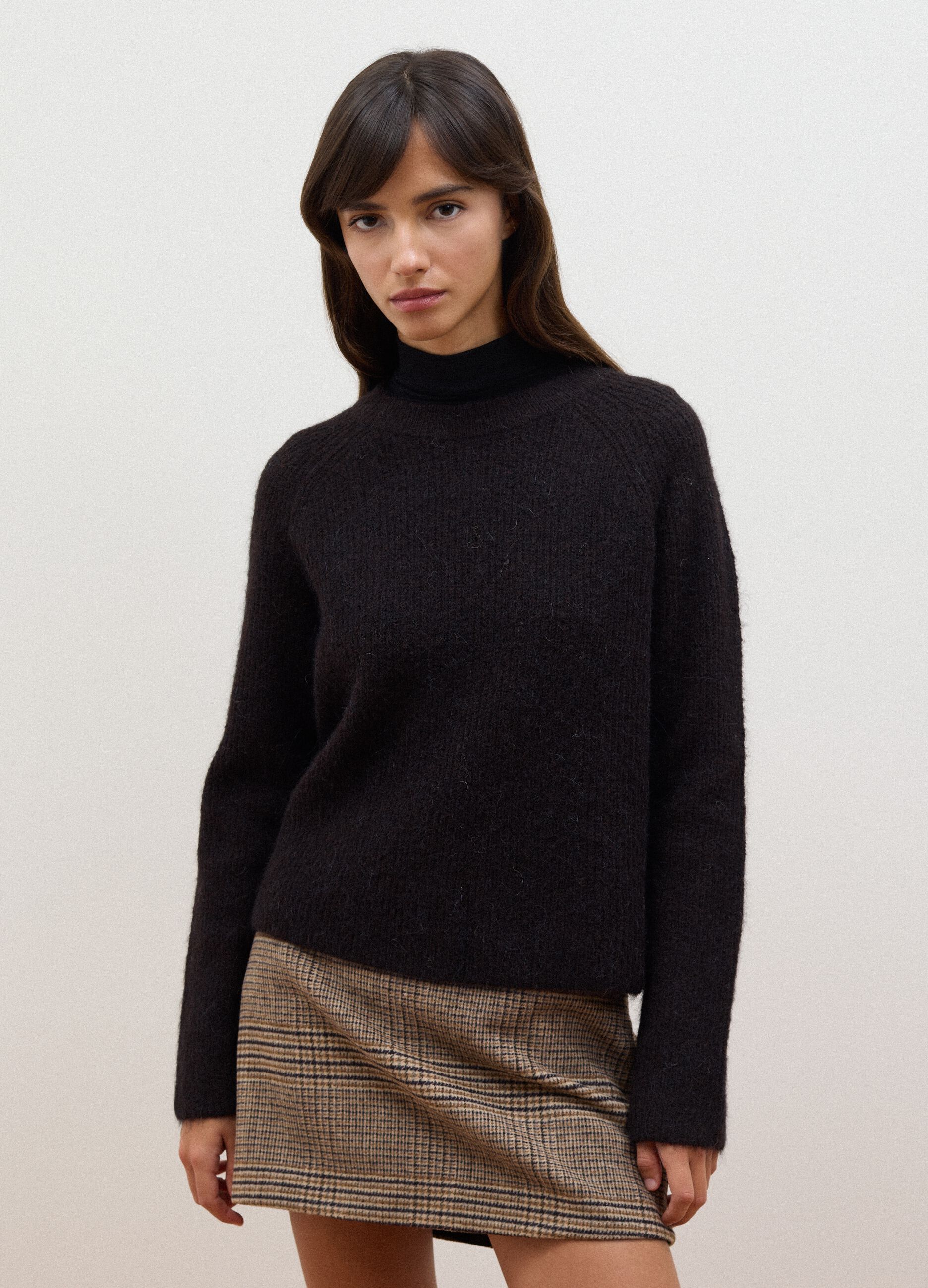 Brown crew-neck wool and alpaca-blend jumper, regular fit