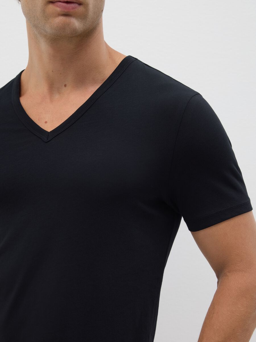 Men's black pure cotton V-neck T-shirts 2-pack, regular fit_3