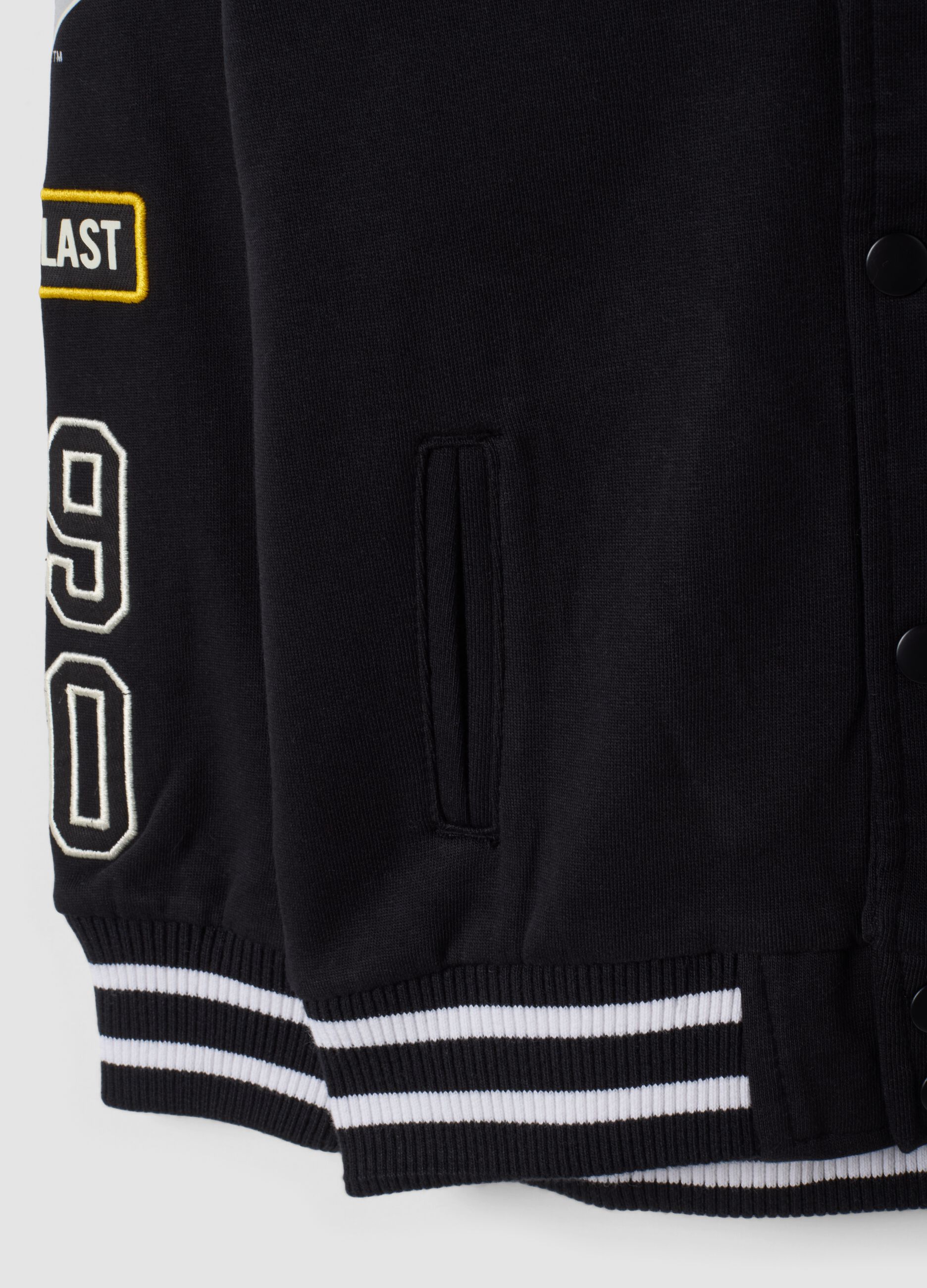 Black pure cotton college-style sweatshirt with logo, regular fit for boys