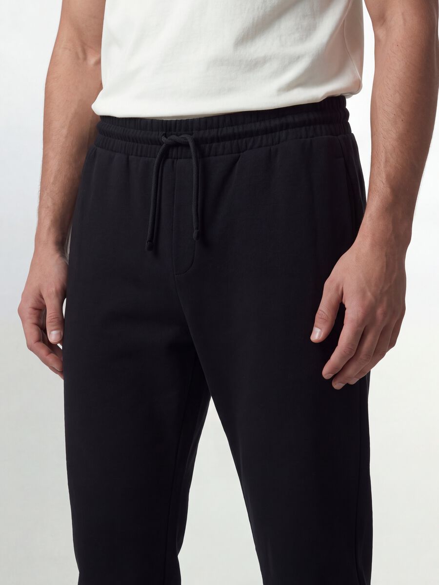 Black cotton-blend joggers, regular fit_3