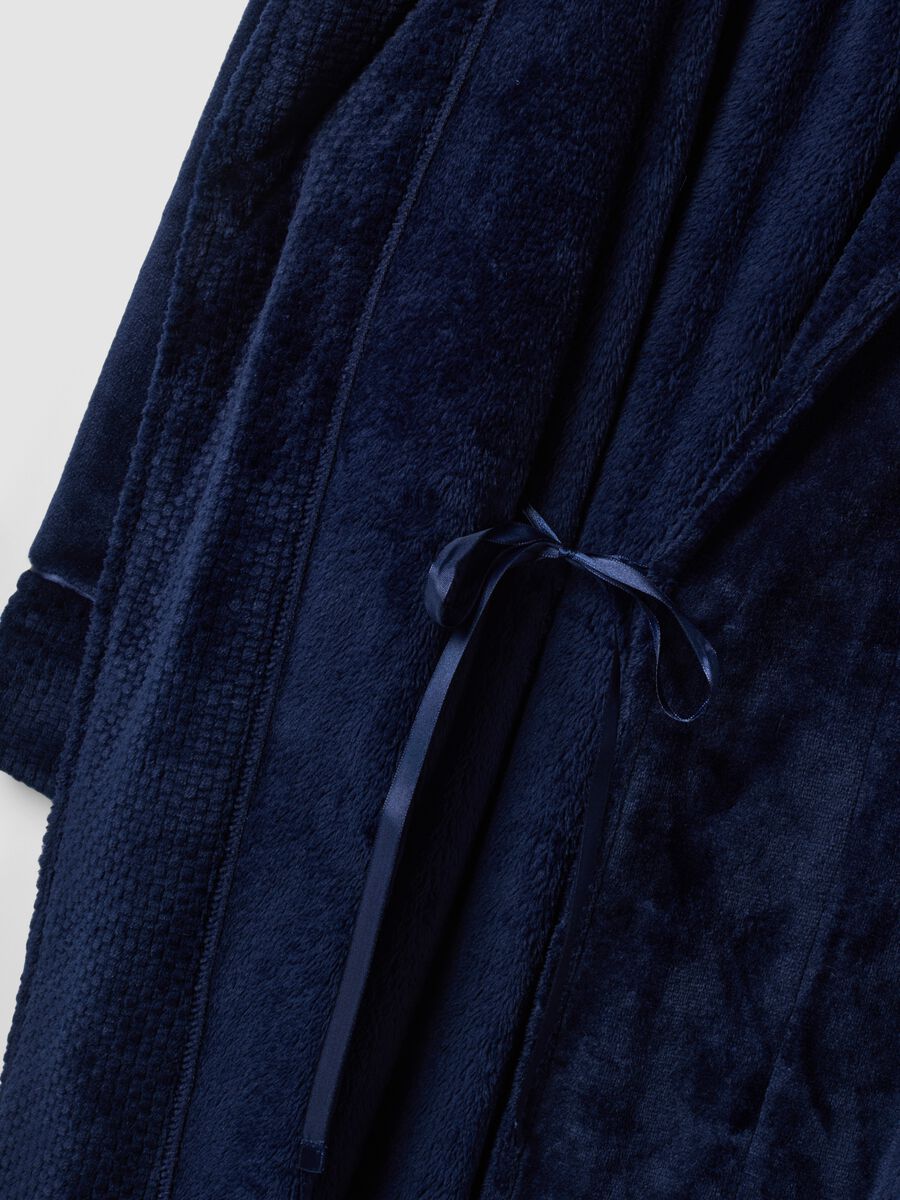 Long blue dressing gown with belt and pockets_1