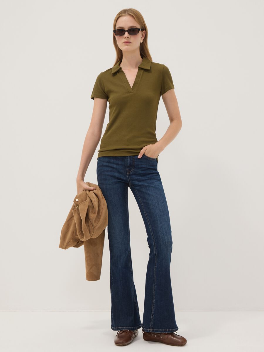 Green stretch cotton V-neck polo shirt with open neckline, regular fit_2