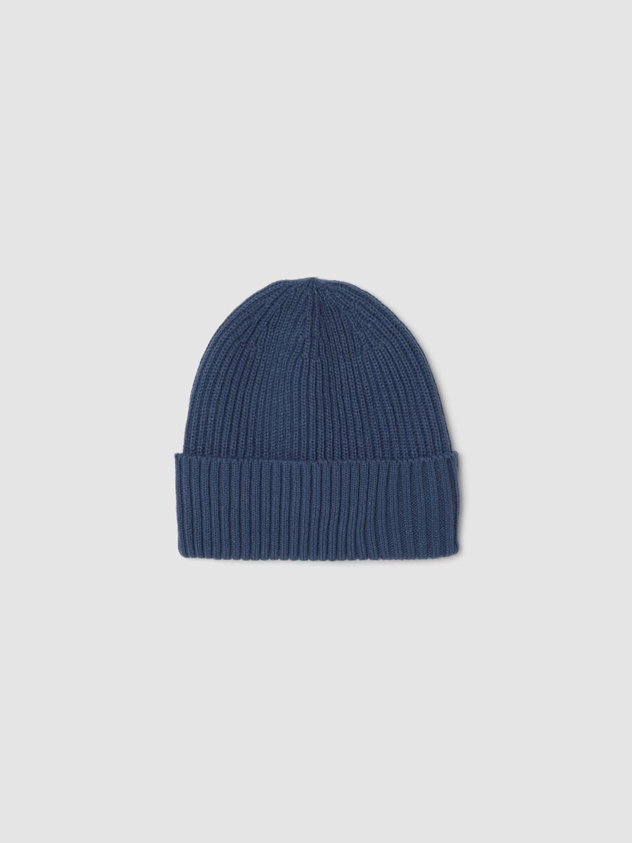 Blue knitted beanie with cuff_0