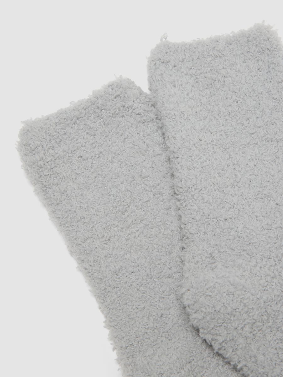 2-pack of light grey and off-white stretch-fabric socks_1
