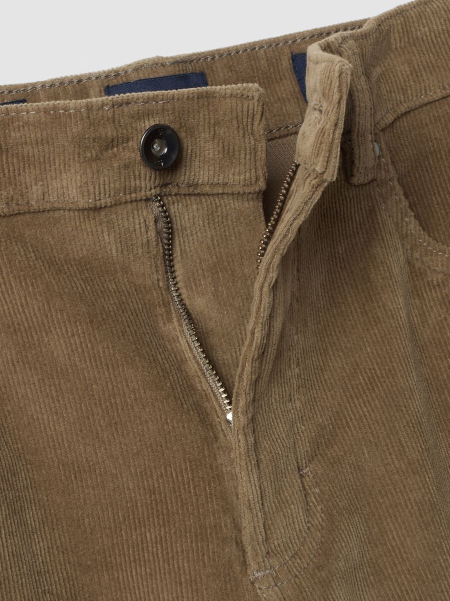 Pantaloni marroni in cotone elasticizzato a coste regular fit_1
