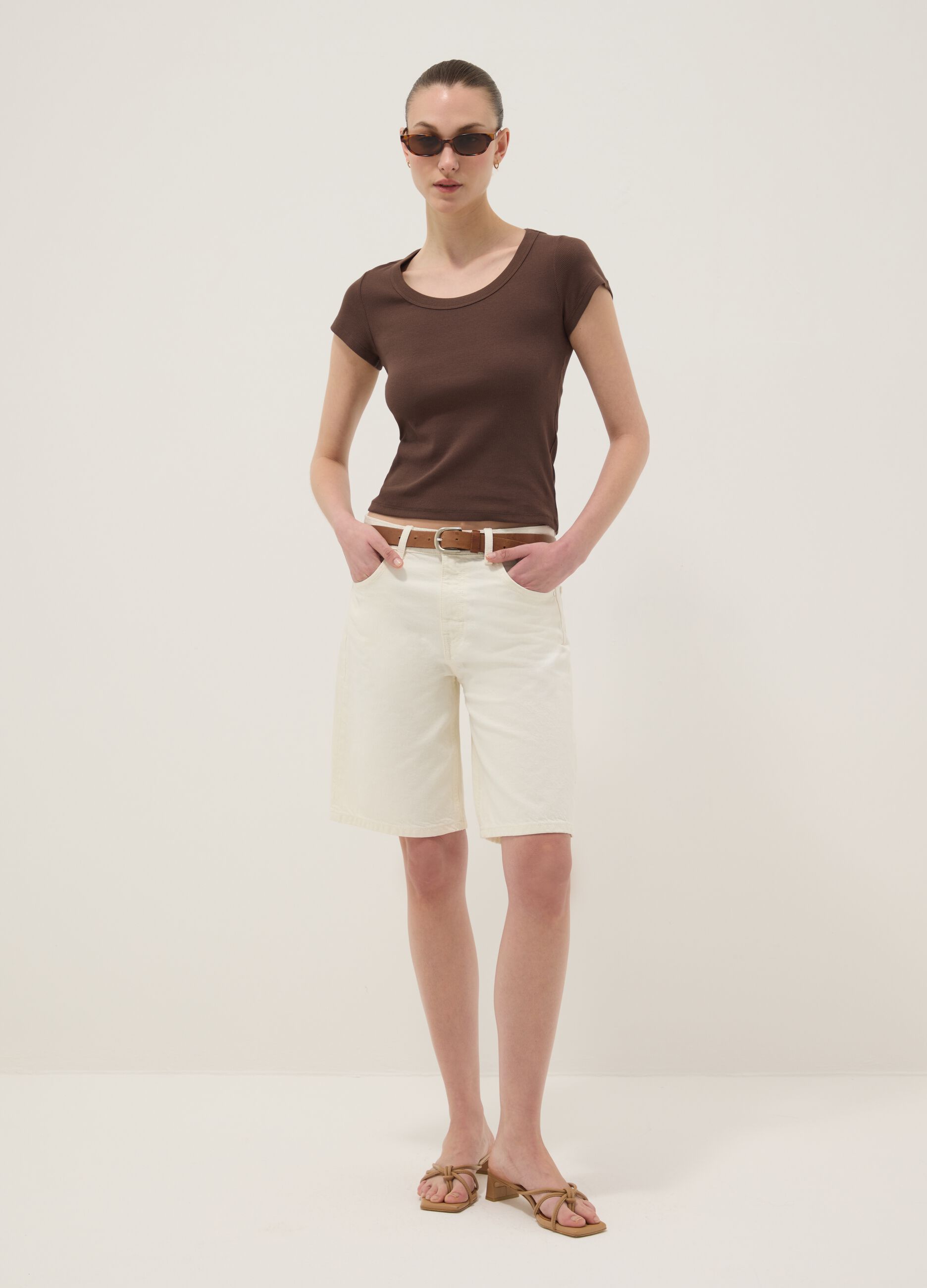 Brown fitted short sleeve cotton stretch T-shirt