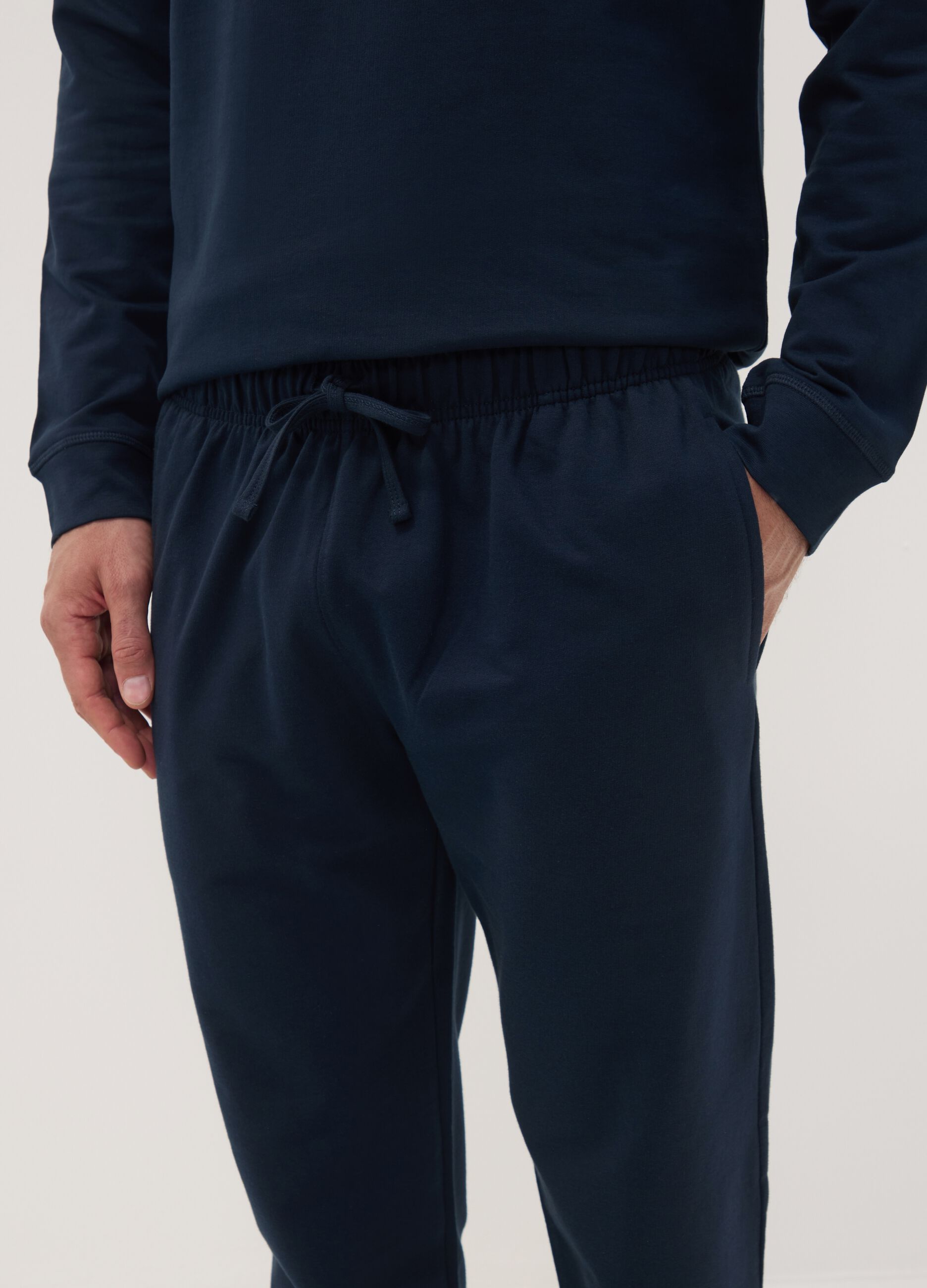 Pigiama blu in puro cotone con scollo serafino