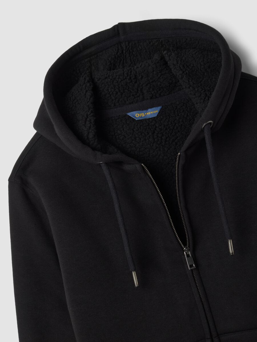 Black regular-fit fleece blend cotton hoodie_2
