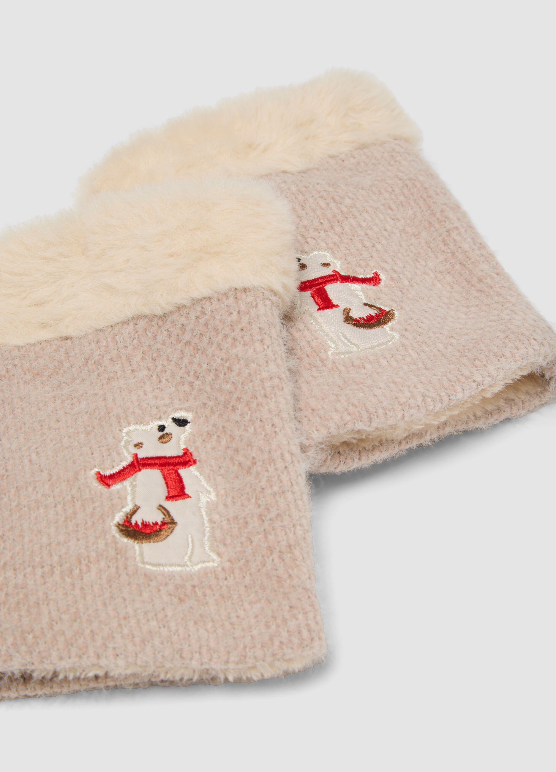 Beige knitted gloves with teddy-effect cuff and embroidery