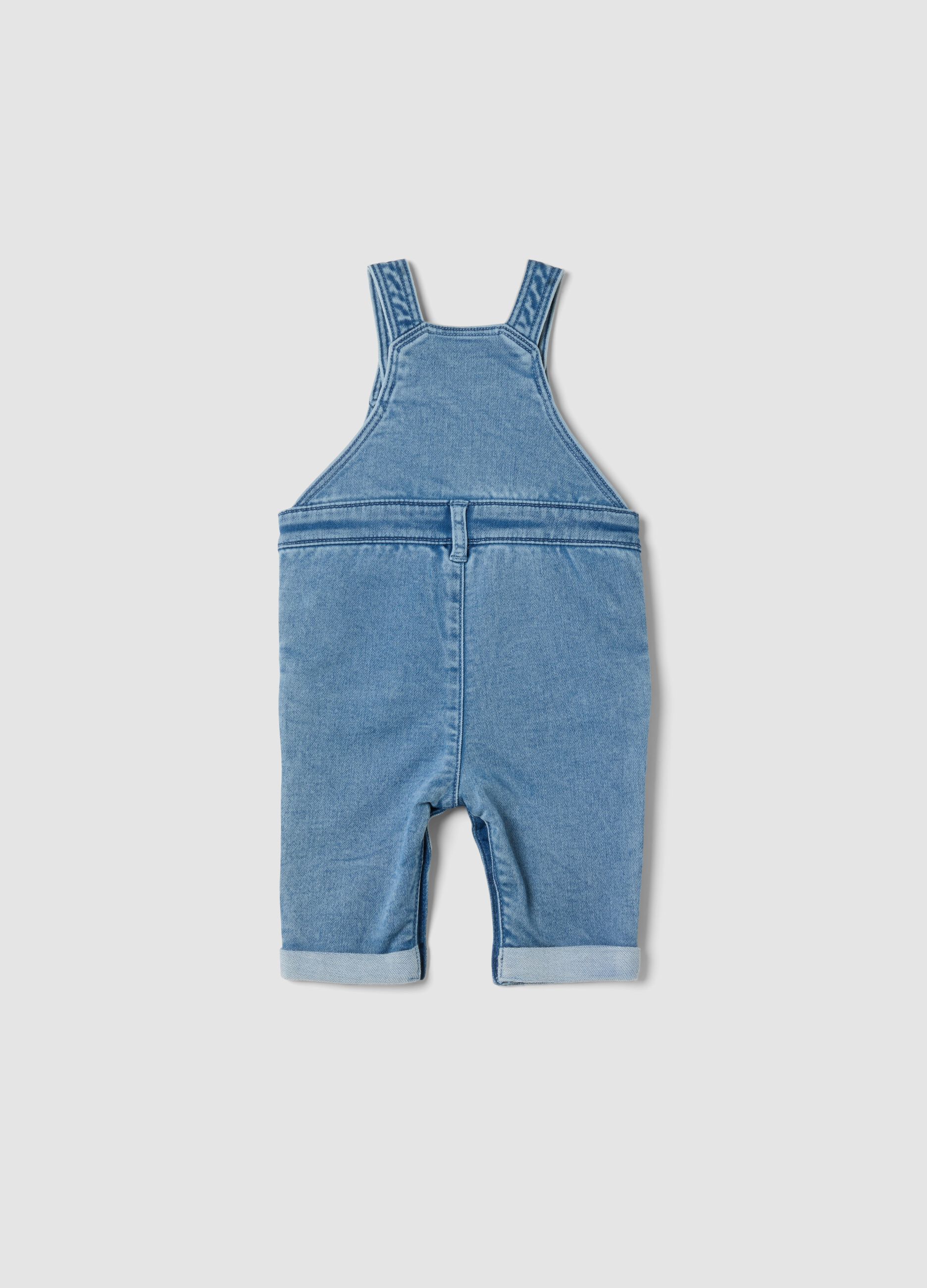 Salopette denim in cotone elasticizzato con tasche