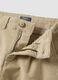 Pantaloni chino beige in cotone elasticizzato a coste_3