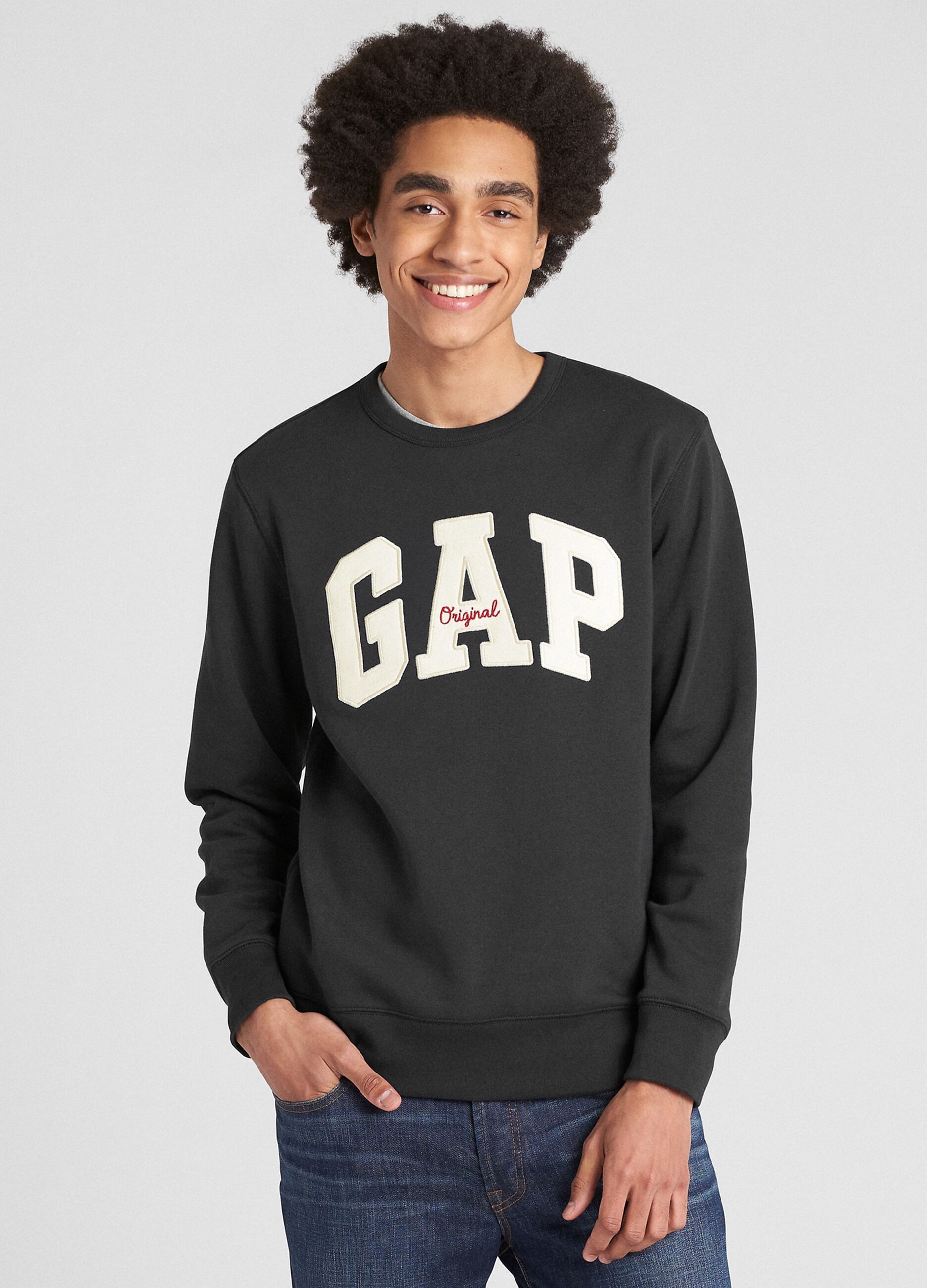 سويت شيرت برقبة دائرية بشعار GAP