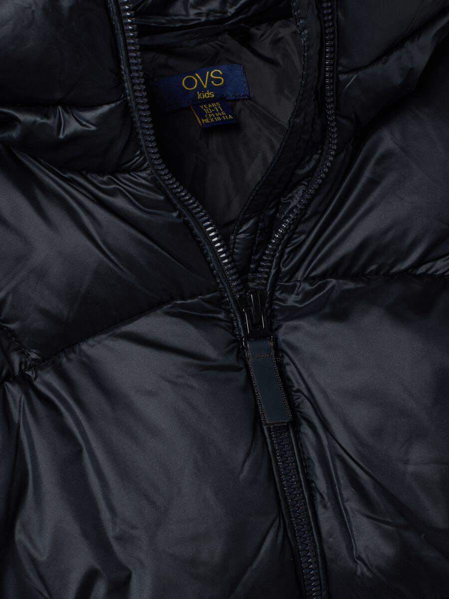 Black padded jacket with hood and zip_2