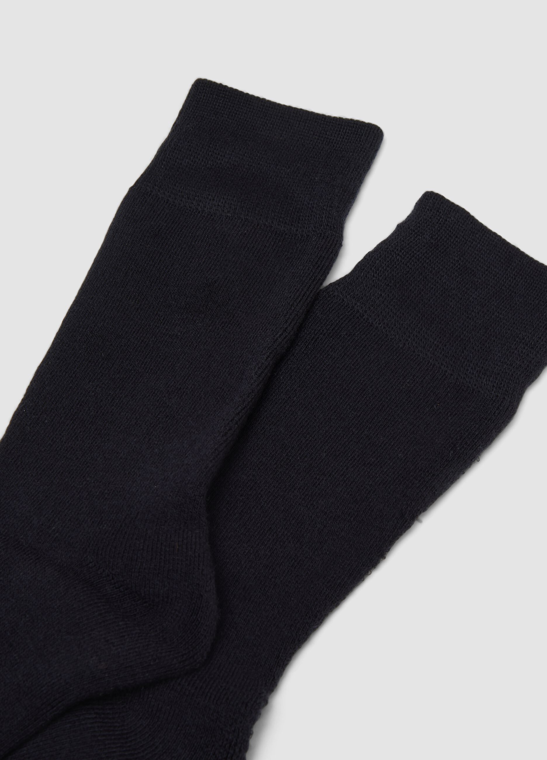 2-pack of black midi socks in stretch fabric