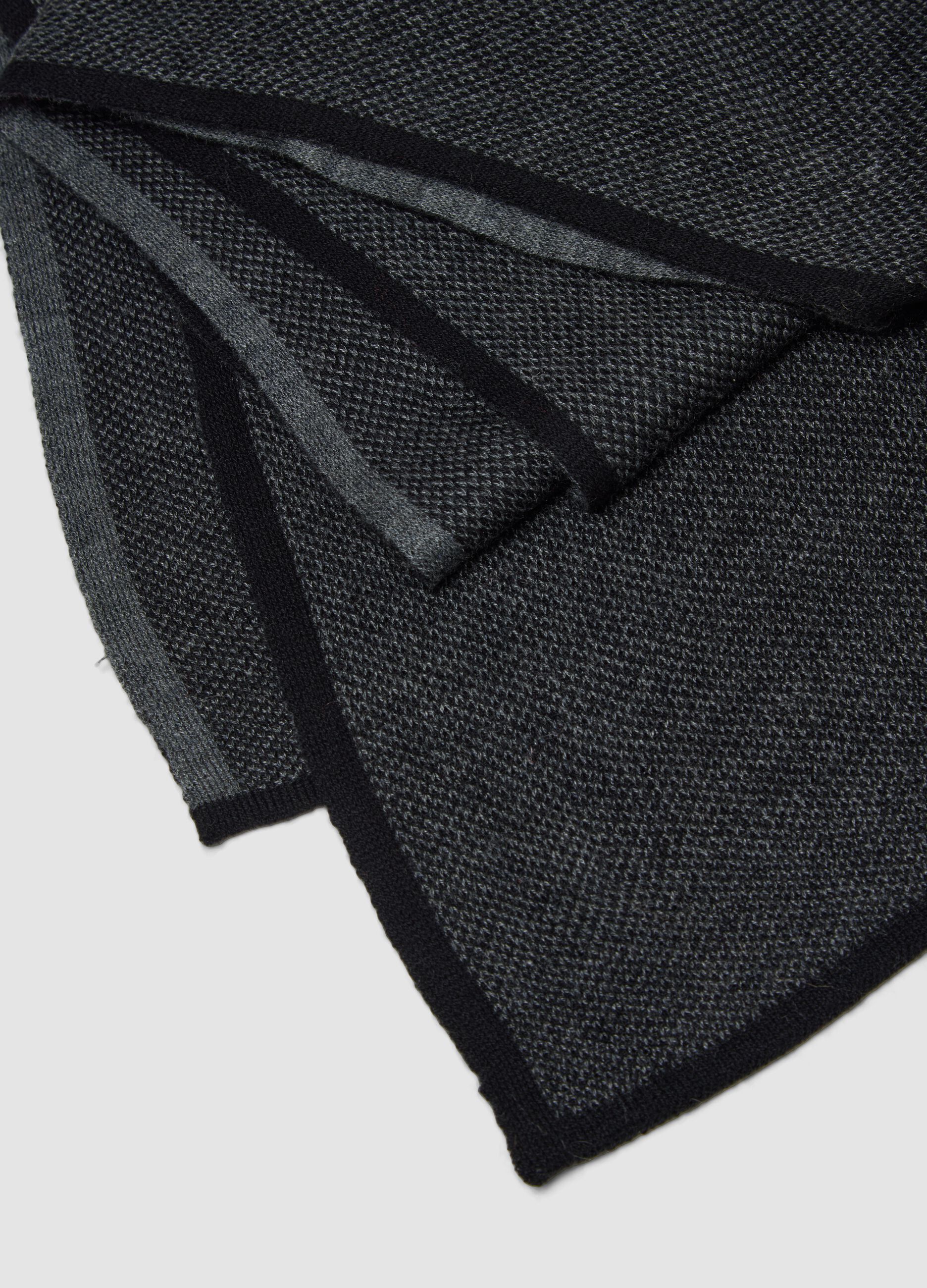 Grey and black knitted wool-blend scarf