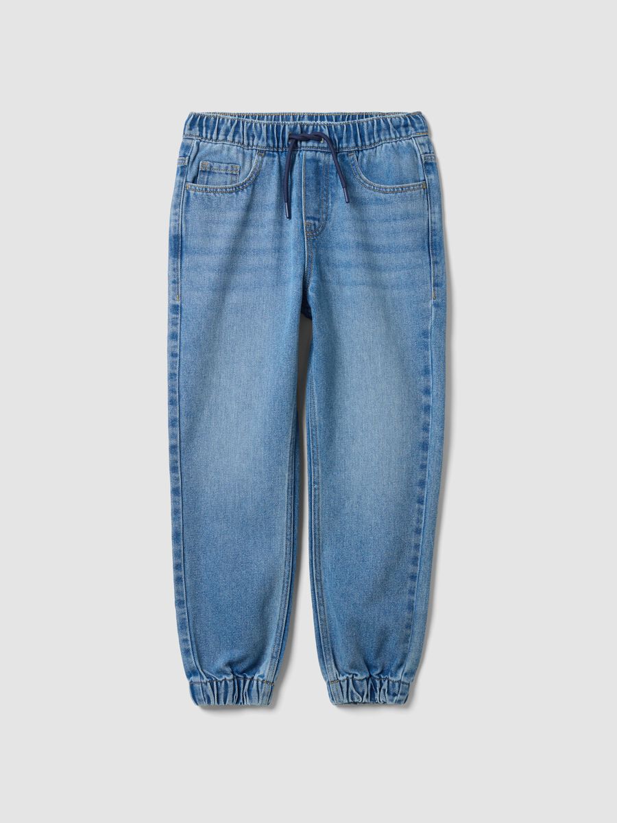 Blue denim jogger jeans in a cotton and viscose blend for boys_3