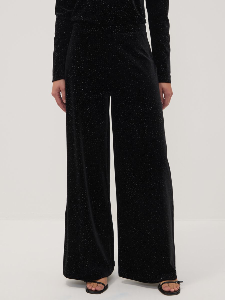 Black wide-leg trousers in stretch fabric_1