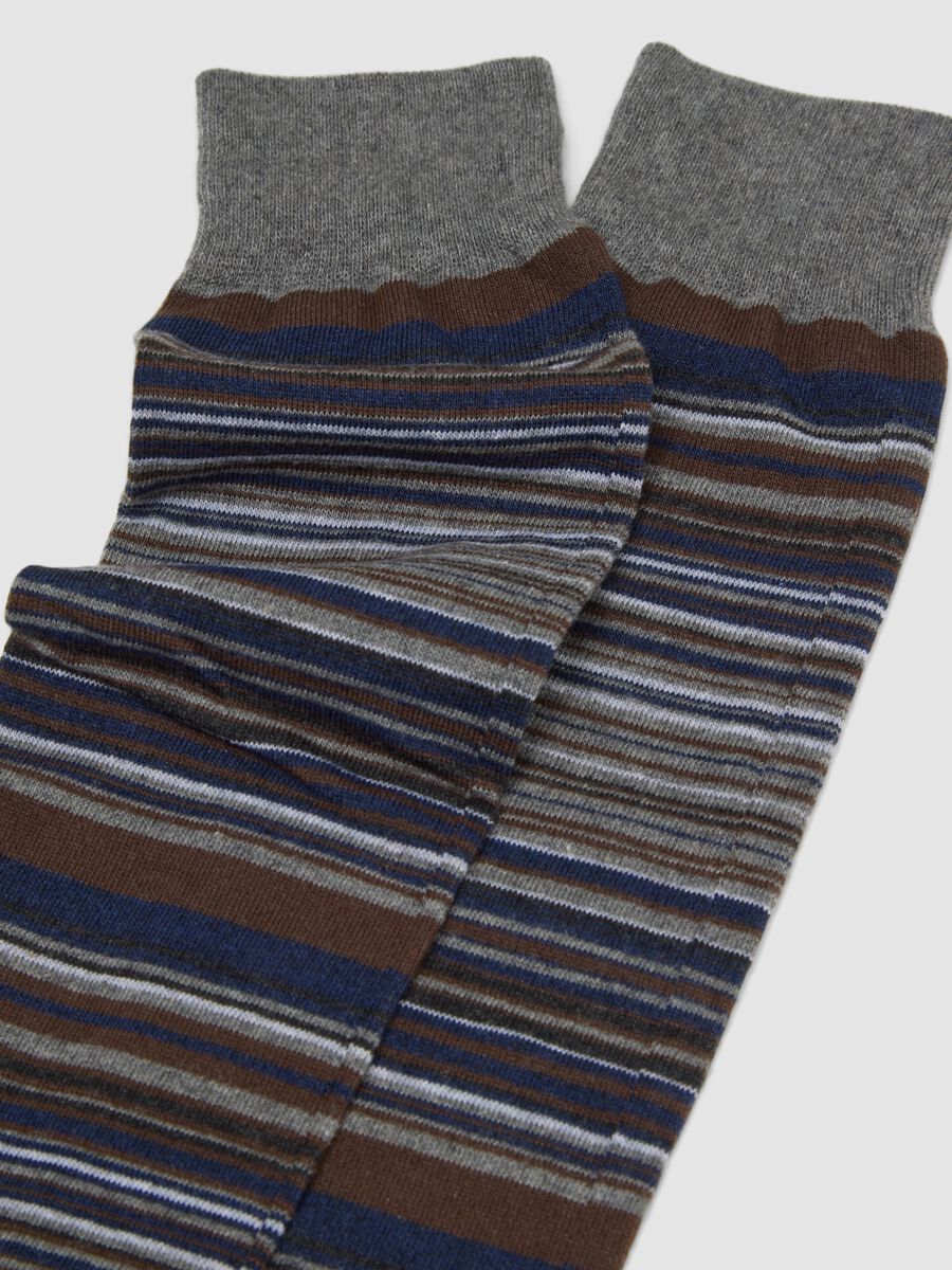 Grey striped long socks in stretch cotton_2
