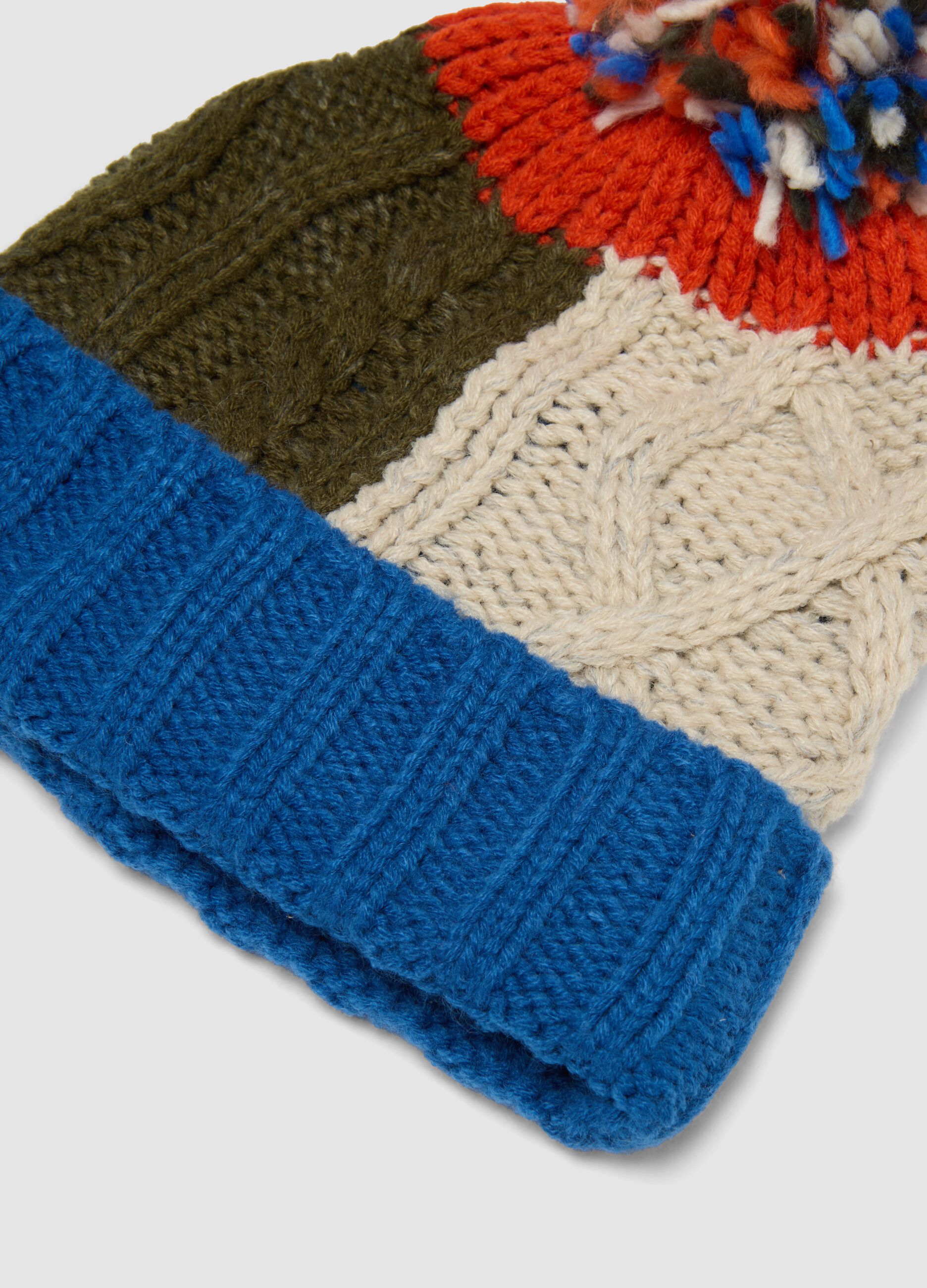 Multicolour knitted hat with pom-pom