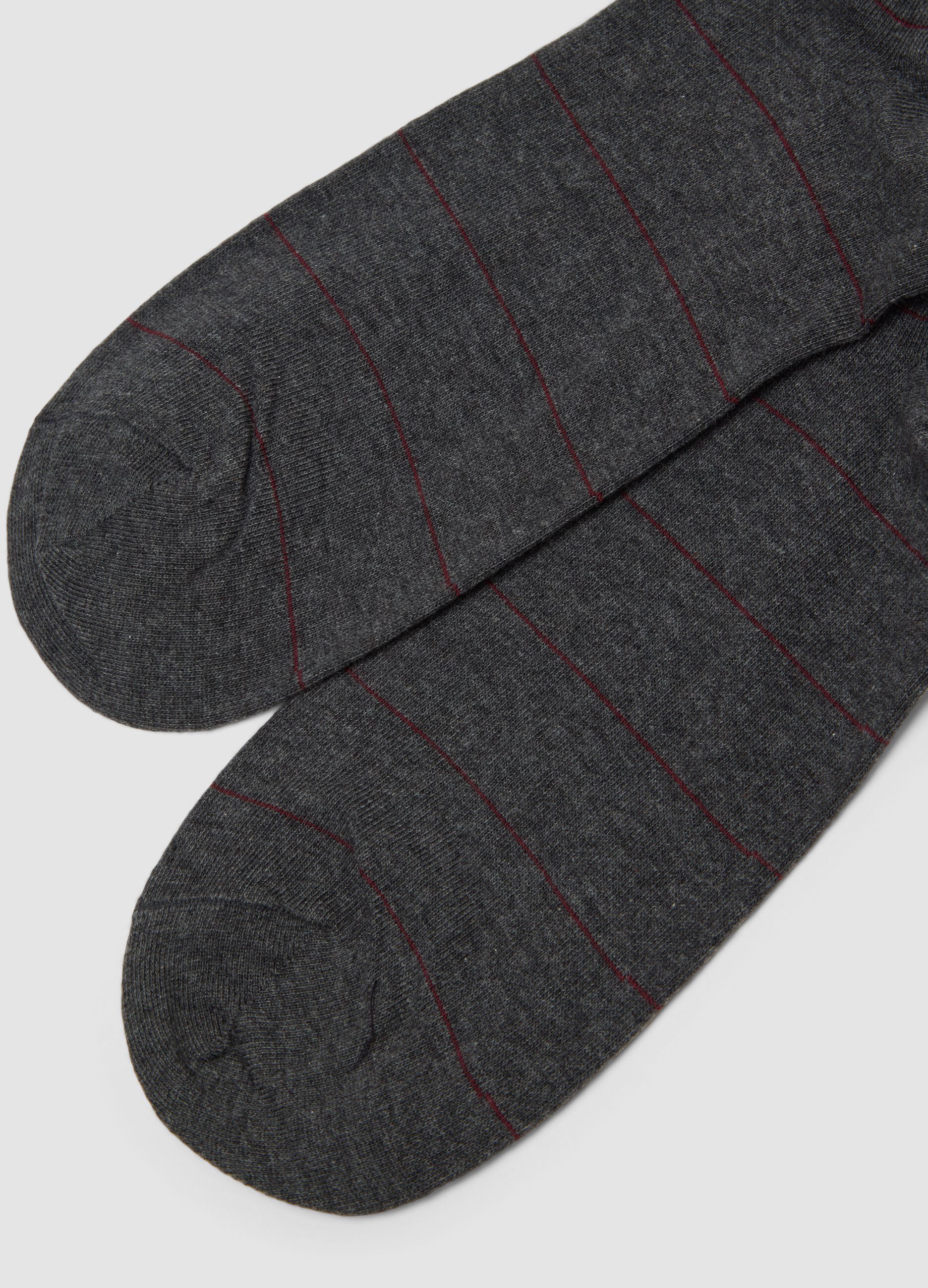 Men&rsquo;s grey marl long socks in stretch cotton