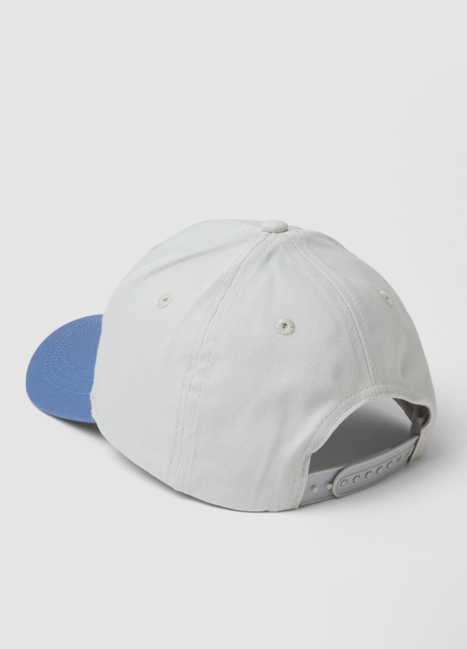 White pure cotton baseball cap with New York Red Bulls embroidery