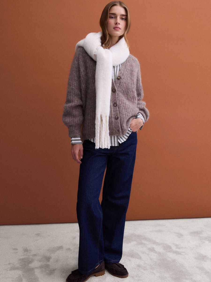 White fringed wool-blend scarf_1