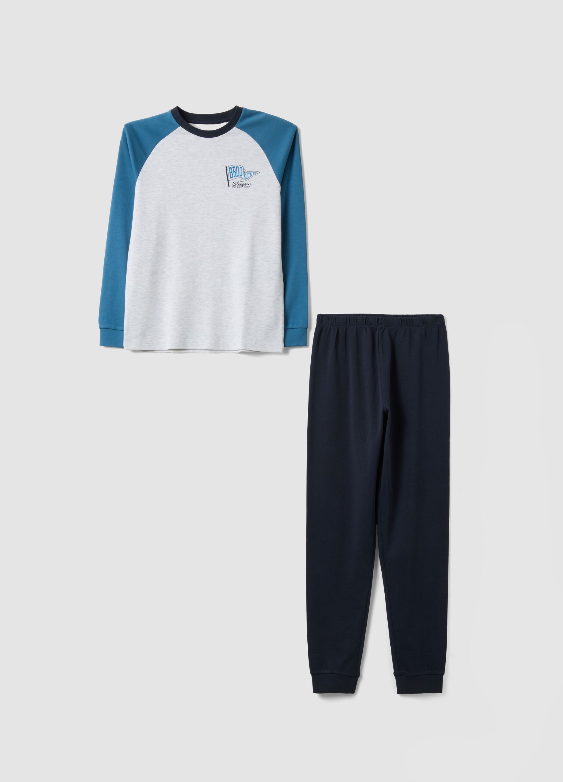 بيجاما زرقاء وبيضاء بياقة دائرية من مزيج القطن العضوي والفسكوز