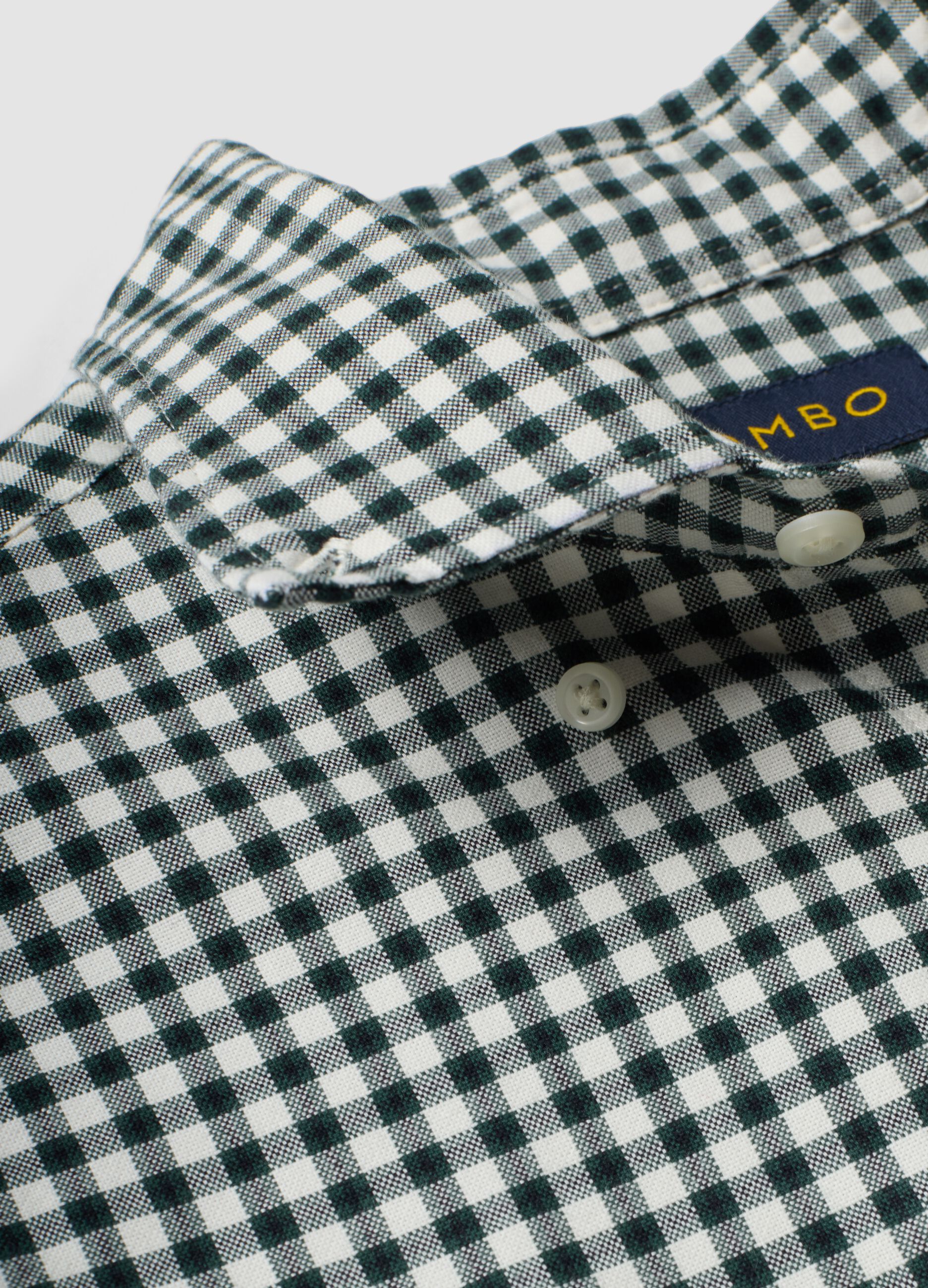 قميص أوكسفورد أخضر مربعات من قطن خالص بياقة زرّية (Button-down) وقصّة عادية