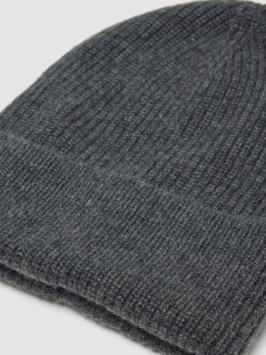Dark grey ribbed pure cashmere beanie_1