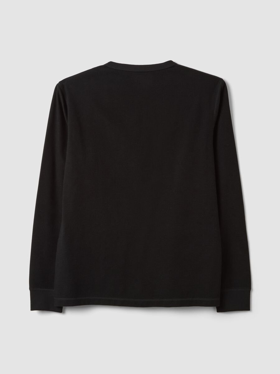 T-shirt nera in misto viscosa a nido d'ape regular fit_6