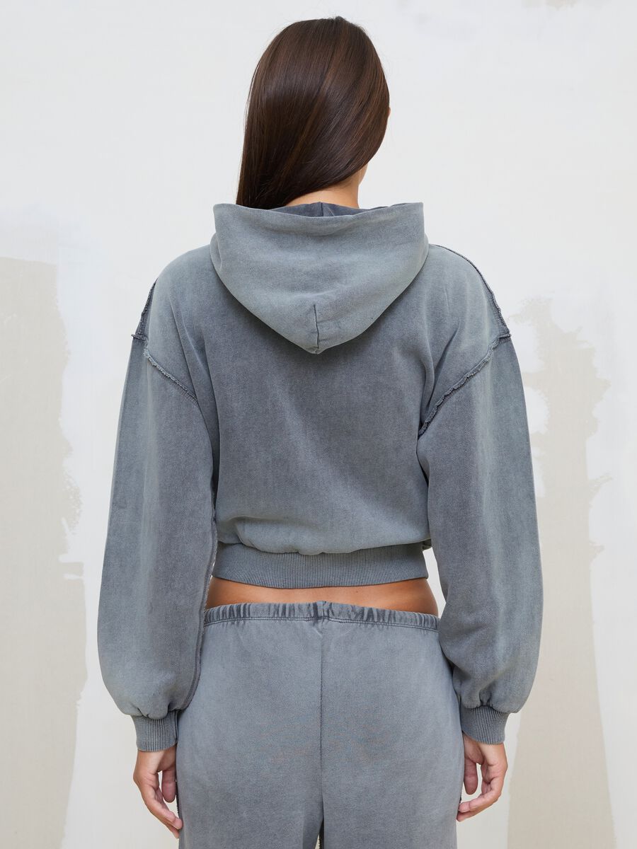 Sun-Faded Full-Zip Hoodie in Vintage Grey_2